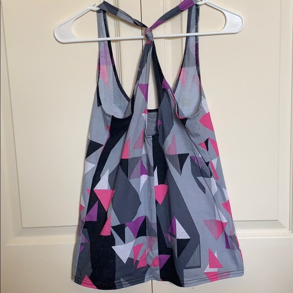 triangle pattern tank top - Picture 3 of 4